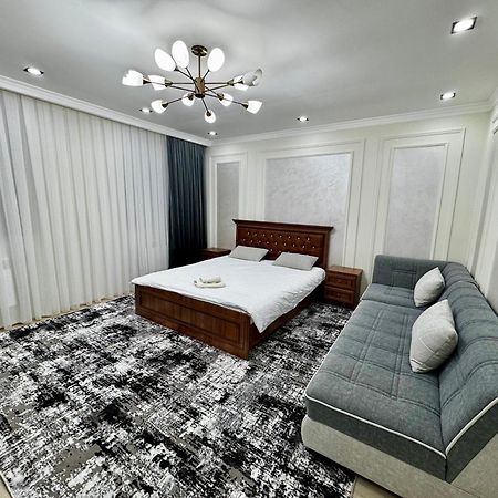 Entire Apartment In Central Нукус Экстерьер фото